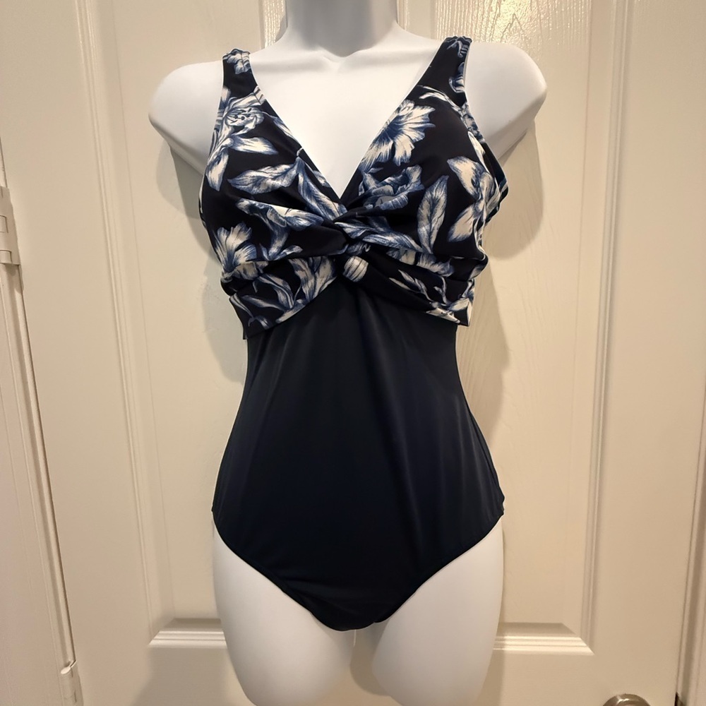 Islander Navy Blue Floral top women’s Piece Swimsuit size 6